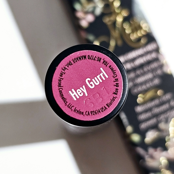 Too Faced La Matte Color Drenched Matte Lipstick Hey Gurrl New - Picture 4 of 4